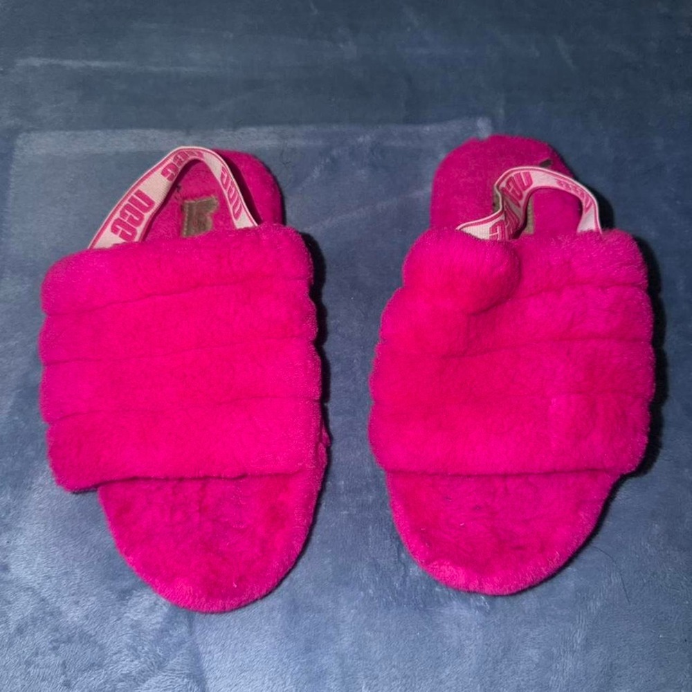 Pink UGG slippers, Size US 5